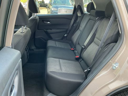 Used 2025 Nissan Rogue SV image 15