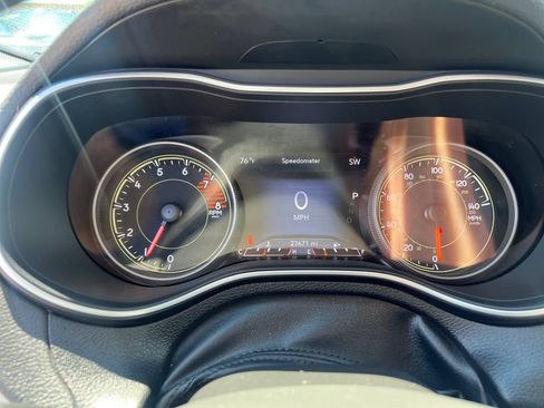 Used 2022 Jeep Cherokee Latitude Lux FWD image 16