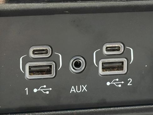 Used 2023 Jeep Grand Cherokee Altitude image 28