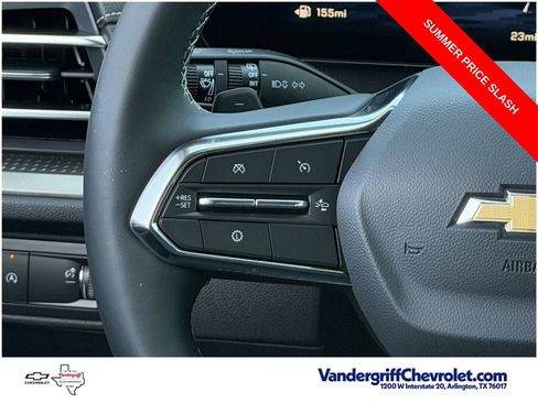 Used 2026 Chevrolet Traverse LT w/ Driver Confidence Package FWD image 13