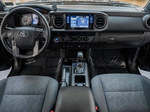 Used 2017 Toyota Tacoma TRD Off-Road w/ Tow Package (A/T) image 29