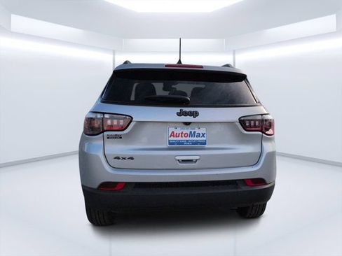 Used 2025 Jeep Compass Latitude w/ Altitude Special Edition AWD/4WD image 4