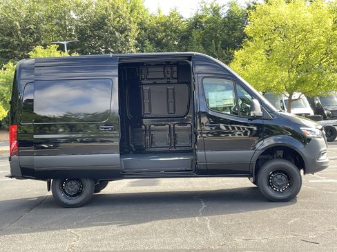 New 2025 Mercedes-Benz Sprinter 2500 image 6