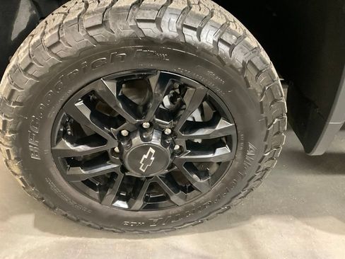 Used 2026 Chevrolet Silverado 2500 LT w/ Trail Boss Package AWD/4WD image 6
