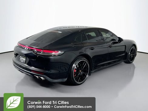 Used 2021 Porsche Panamera 4S w/ Premium Package image 16
