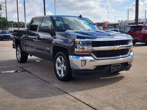 Used 2016 Chevrolet Silverado 1500 LT w/ Texas Edition RWD image 4