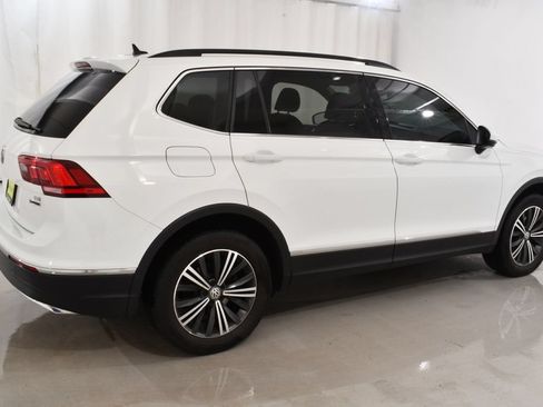 Used 2018 Volkswagen Tiguan SE w/ 18" Alloy Wheels Package AWD/4WD image 11