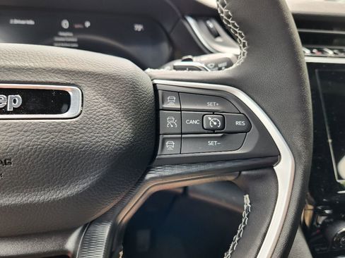 New 2025 Jeep Grand Cherokee L Laredo w/ Luxury Tech Group I image 6