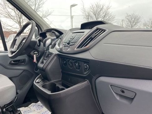 Used 2019 Ford Transit 350 XLT image 34