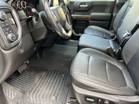 Used 2021 Chevrolet Silverado 1500 LT w/ Convenience Package II image 14