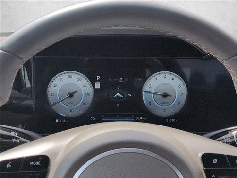 Used 2025 Hyundai Elantra SEL image 11