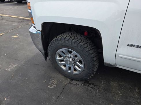 Used 2018 Chevrolet Silverado 2500 LT w/ LT Fleet Convenience Package image 6