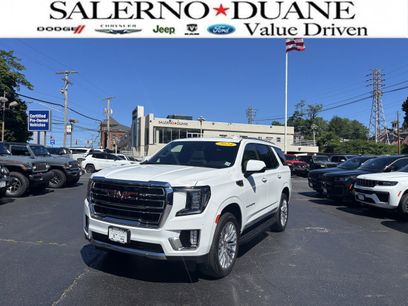 Used 2024 GMC Yukon SLT w/ SLT Luxury Package