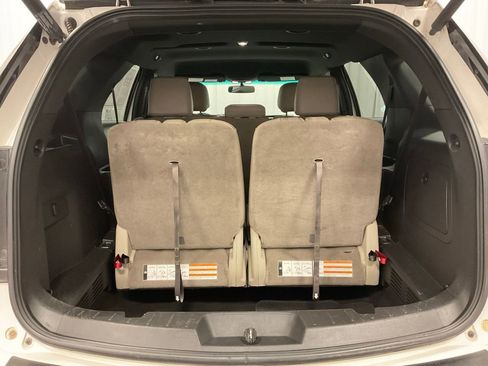 Used 2013 Ford Explorer XLT image 37