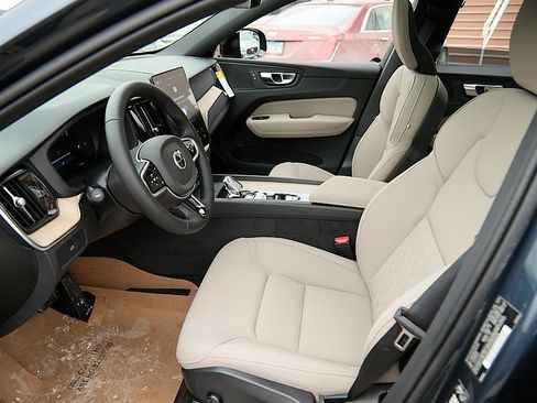 New 2026 Volvo XC60 B5 Plus w/ Protection Package Premier image 14