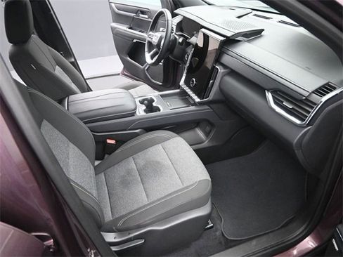 Certified 2025 GMC Acadia Elevation image 19