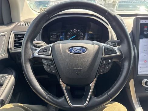 Used 2023 Ford Edge SEL w/ Convenience Package image 12