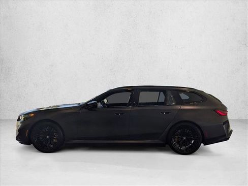 New 2026 BMW M5 Touring image 4