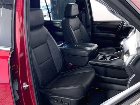 Used 2024 Chevrolet Tahoe High Country image 10