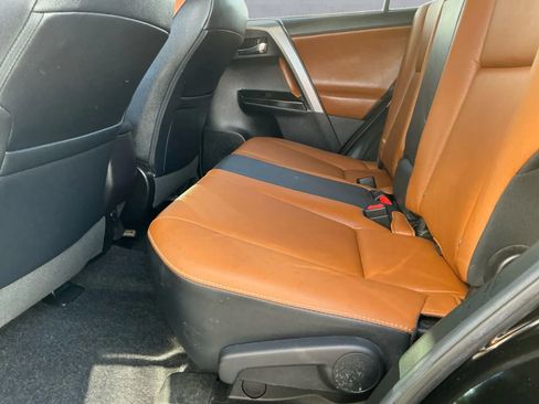 Used 2018 Toyota RAV4 Limited w/ Advanced Technology Package image 14