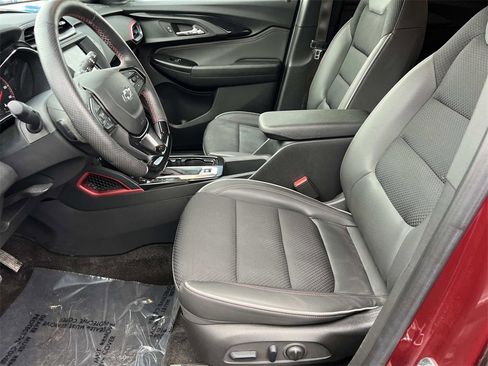Used 2023 Chevrolet TrailBlazer RS image 14