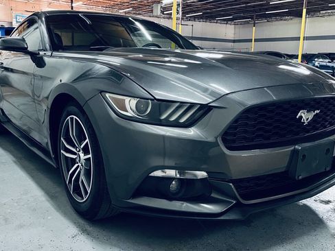 Used 2015 Ford Mustang Premium RWD image 11