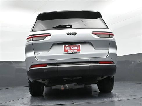 Used 2021 Jeep Grand Cherokee L Laredo RWD image 35