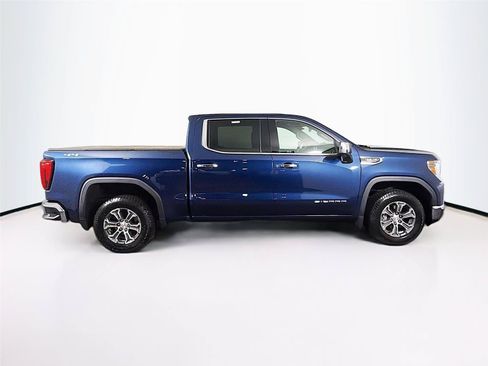 Used 2021 GMC Sierra 1500 SLT w/ SLT Convenience Package AWD/4WD image 12