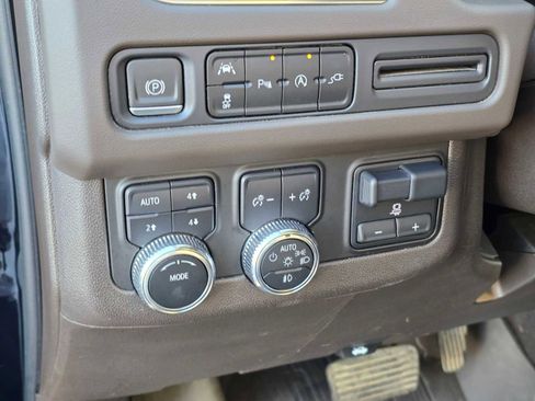 Used 2022 GMC Yukon SLE w/ Max Trailering Package image 25