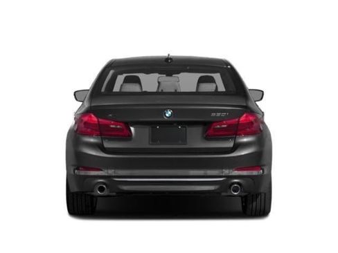 Used 2019 BMW 530i xDrive AWD/4WD image 5