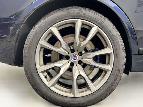 Used 2022 BMW X7 M50i AWD/4WD image 36