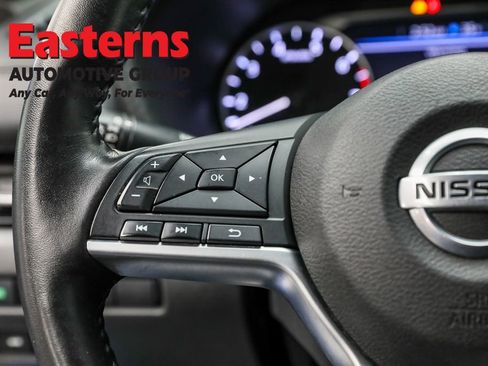 Used 2020 Nissan Sentra SV image 15