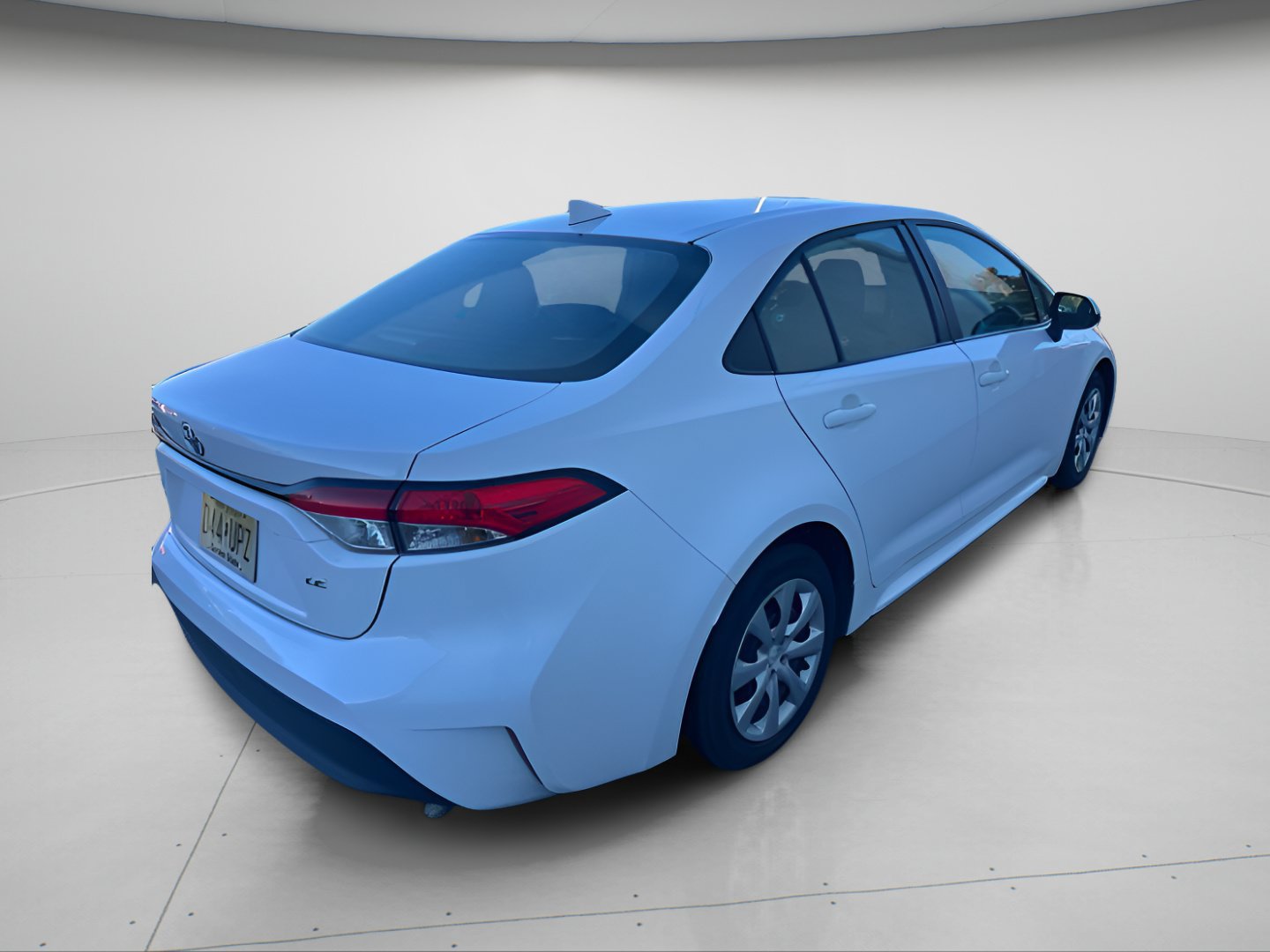 Used 2024 Toyota Corolla LE FWD image 6