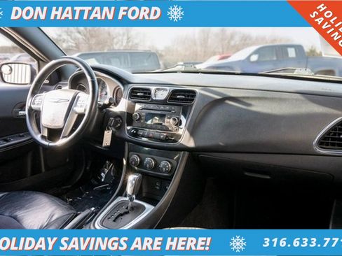 Used 2013 Chrysler 200 Limited image 23