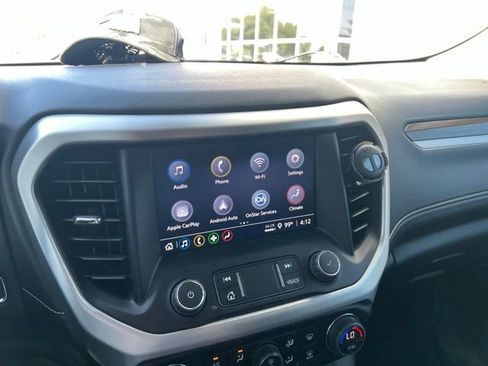 Used 2023 GMC Acadia SLE w/ Driver Convenience Package FWD image 8