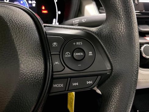 Certified 2026 Toyota Corolla Cross L FWD image 20