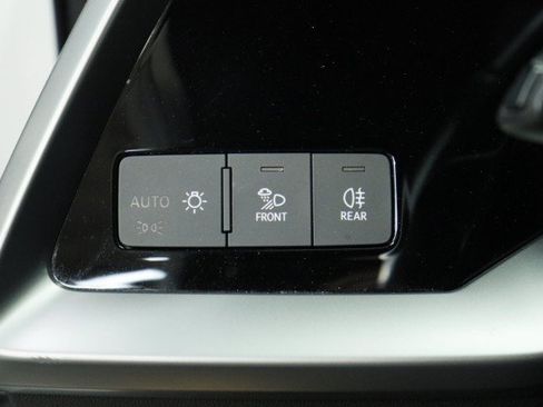Used 2024 Audi A3 2.0T Premium FWD image 9