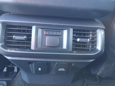 Used 2021 Ford F150 Lariat w/ Equipment Group 502A High image 31