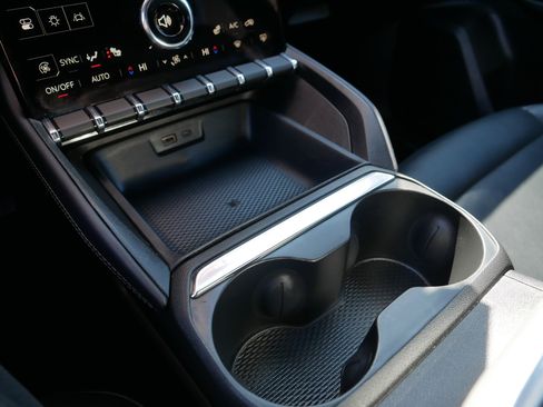 Certified 2025 GMC Terrain Elevation w/ Elevation Premium Package image 33