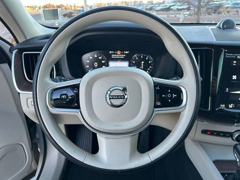 Used 2019 Volvo XC60 T6 Inscription w/ Protection Package Premier image 11