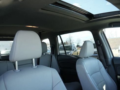 Used 2022 Honda Passport EX-L image 16