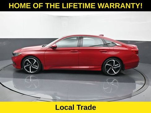 Used 2018 Honda Accord Sport image 4