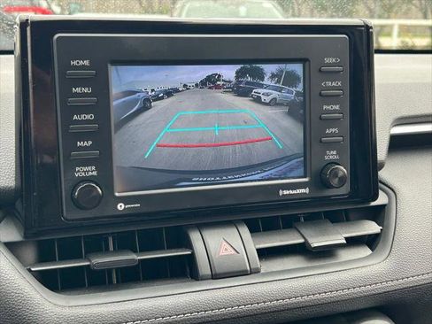 Certified 2022 Toyota RAV4 LE AWD/4WD image 29