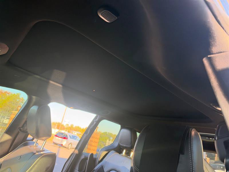 Used 2021 Chrysler Pacifica Limited w/ Premium & Safety Sphere Group FWD image 4