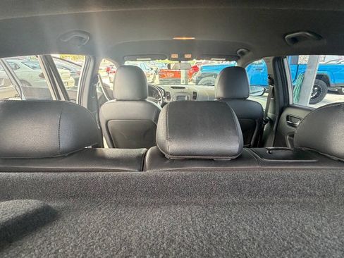 Used 2016 Kia Forte SX FWD image 22