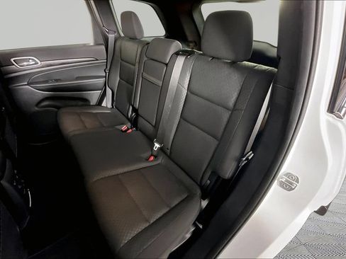 Used 2021 Jeep Grand Cherokee Laredo AWD/4WD image 21