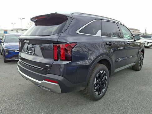 New 2026 Kia Sorento S AWD/4WD image 3