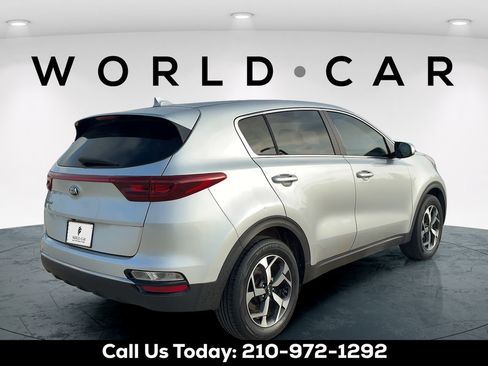 Used 2020 Kia Sportage LX FWD image 7