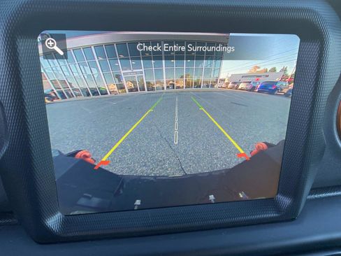 Used 2022 Jeep Gladiator Mojave w/ Dual Top Group image 15