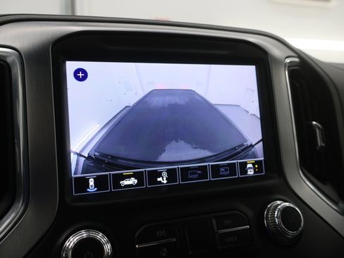 Used 2023 GMC Sierra 3500 SLT w/ Gooseneck/5TH Wheel Package image 17